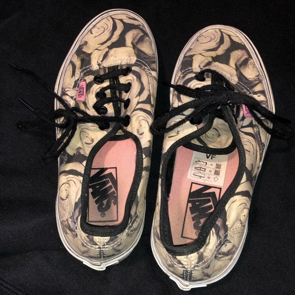 Black and White Rose patterned Vans - Picture 2 of 4